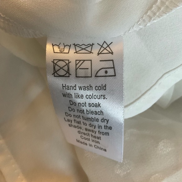 Lioness Legendary Lovers Plunge Dress White Swiss Dot Mini Tie Waist US 4 NWT - Picture 12 of 12